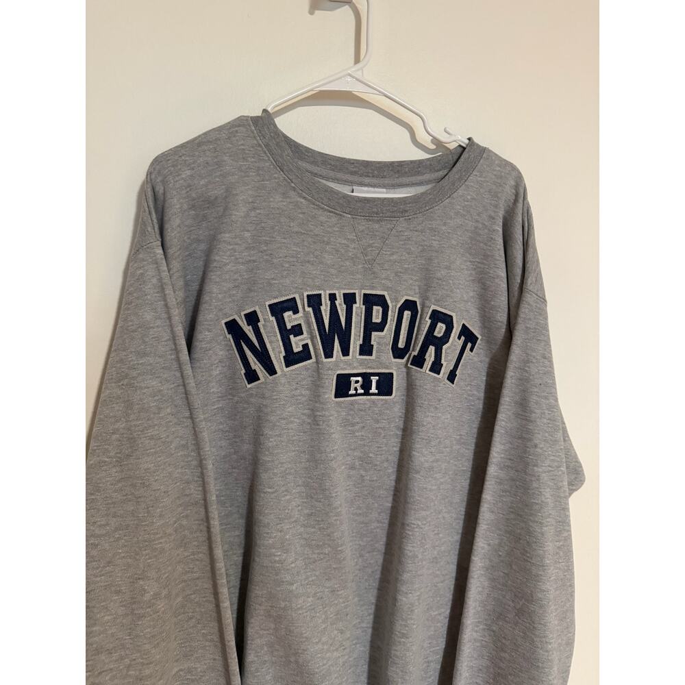 Newport Rhode Island Vintage-Designed Crewneck Sweatshirt, Size 2XL